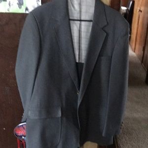 Men’s grey suite coat